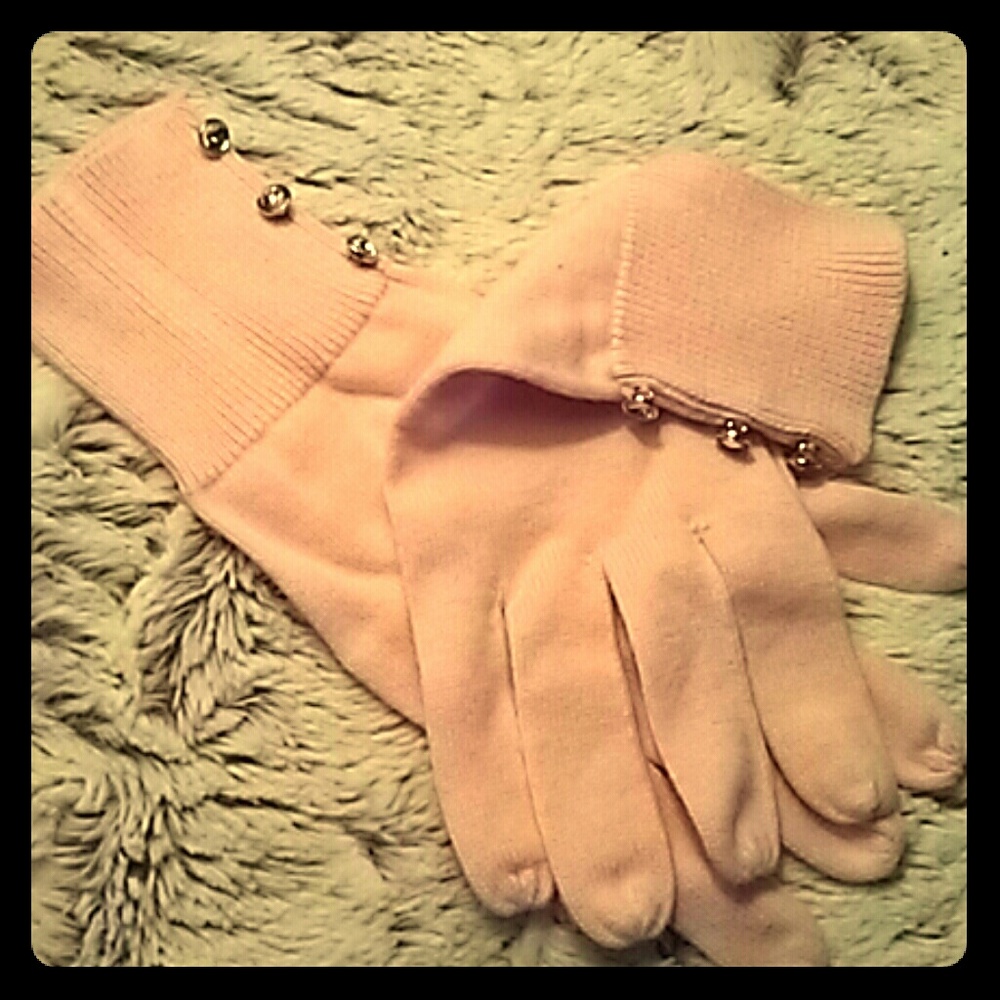 EUC Guess winter gloves